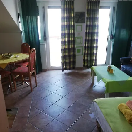 Apartment Meerzeit Pag Town